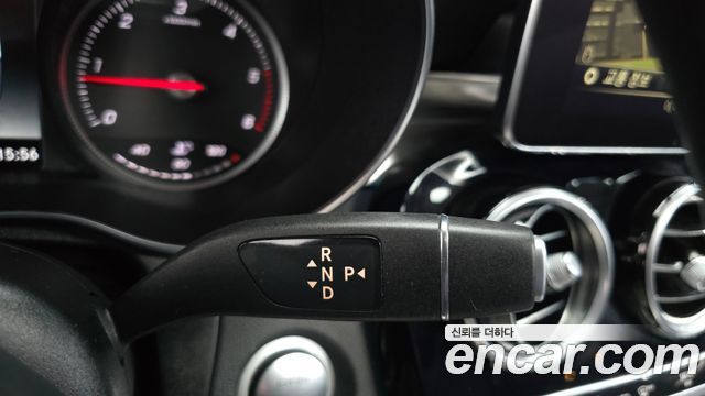 Mercedes-Benz GLC-Class 2018 — photo 9