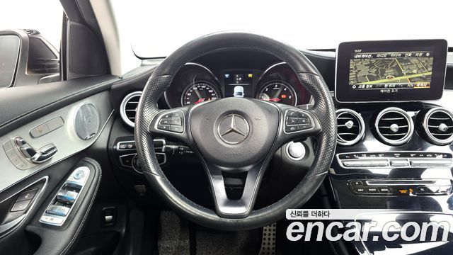 Mercedes-Benz GLC-Class 2018 — photo 12