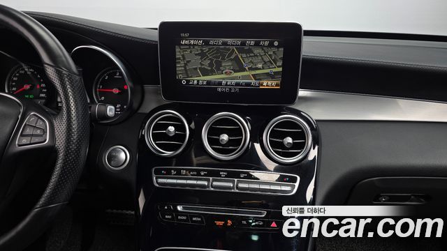Mercedes-Benz GLC-Class 2018 — photo 13