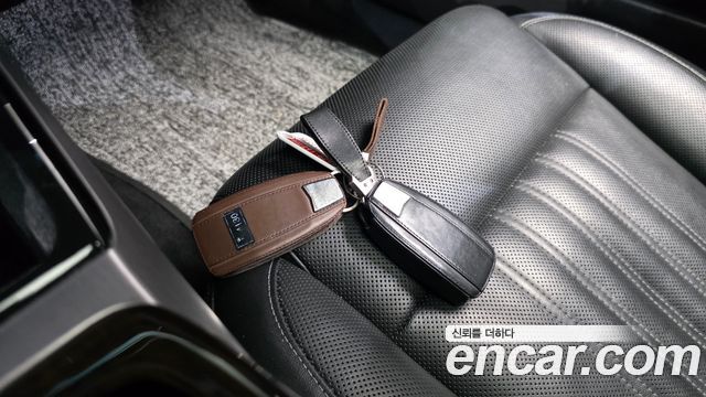 Genesis EQ900 2018 — photo 21
