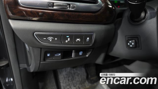 Genesis EQ900 2018 — photo 27
