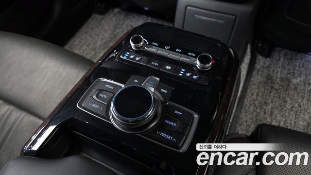 Genesis EQ900 2018 — photo 32
