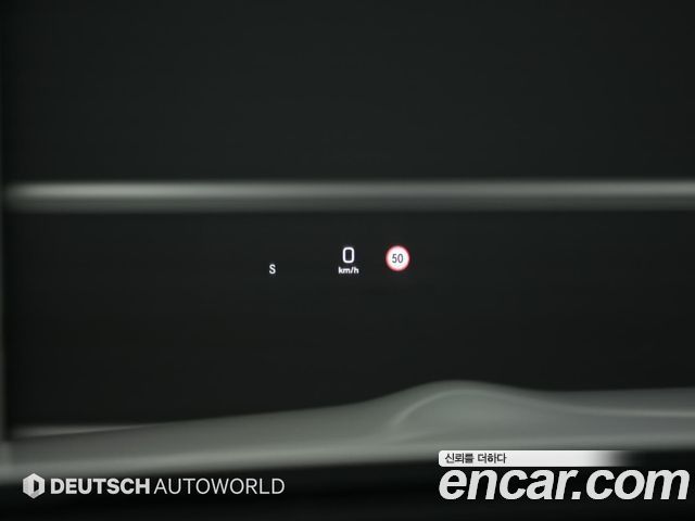 Mercedes-Benz E-Class 2018 — photo 17