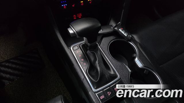 Kia Sportage 2016 — photo 12