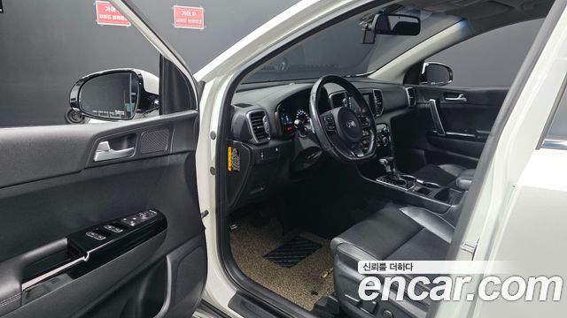 Kia Sportage 2016 — photo 13