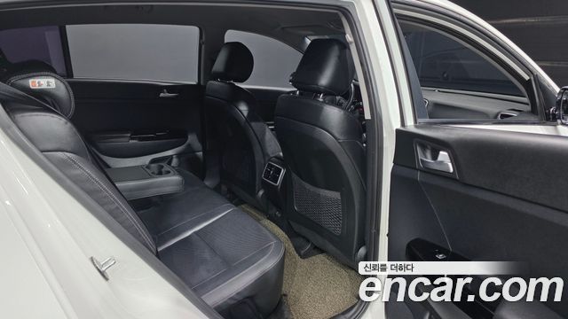 Kia Sportage 2016 — photo 18