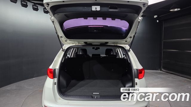 Kia Sportage 2016 — photo 26