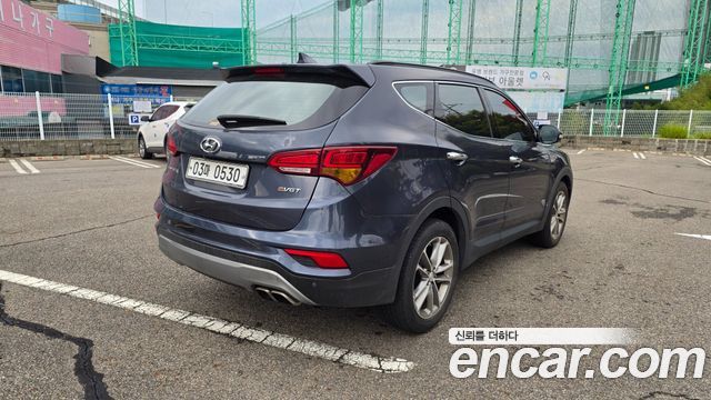 Hyundai Santafe 2017 — photo 2
