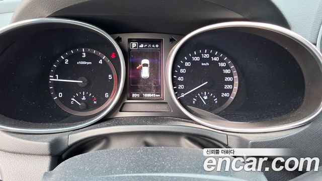 Hyundai Santafe 2017 — photo 8