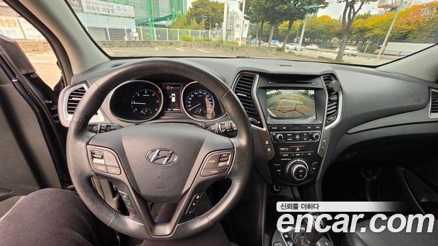Hyundai Santafe 2017 — photo 11