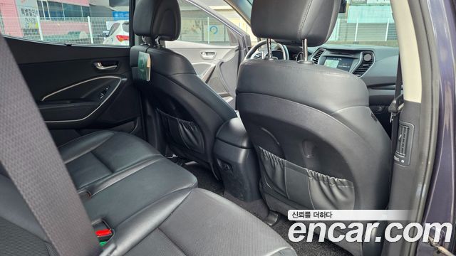Hyundai Santafe 2017 — photo 15
