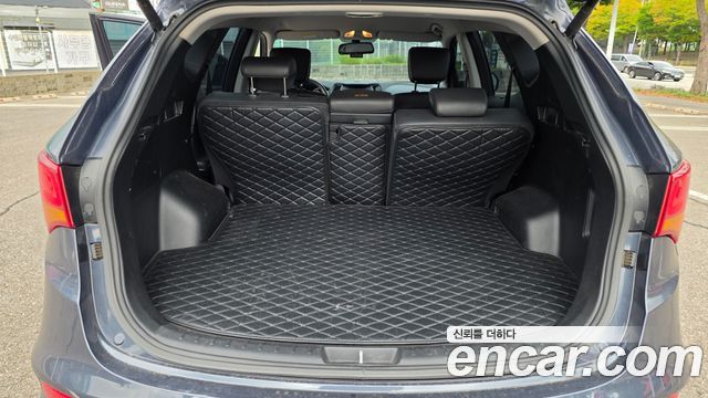Hyundai Santafe 2017 — photo 16
