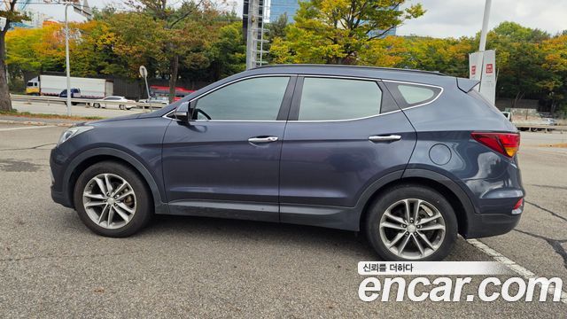 Hyundai Santafe 2017 — photo 17