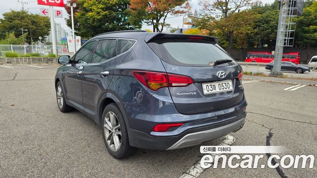 Hyundai Santafe 2017 — photo 18