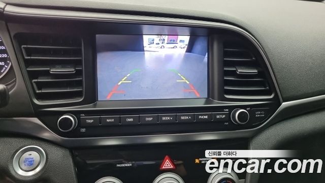 Hyundai AVANTE 2019 — photo 13
