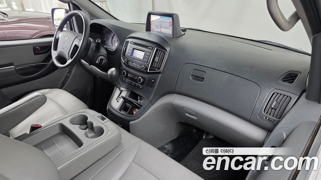 Hyundai Starex 2017 — photo 7