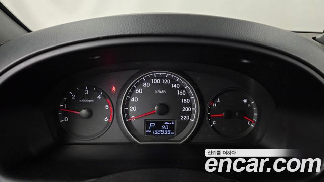 Hyundai Starex 2017 — photo 8