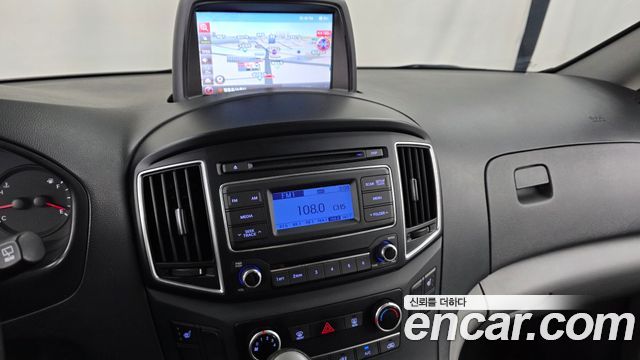 Hyundai Starex 2017 — photo 14