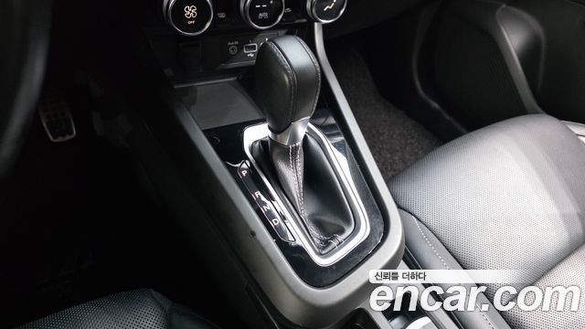 Renault Korea XM3 2022 — photo 12