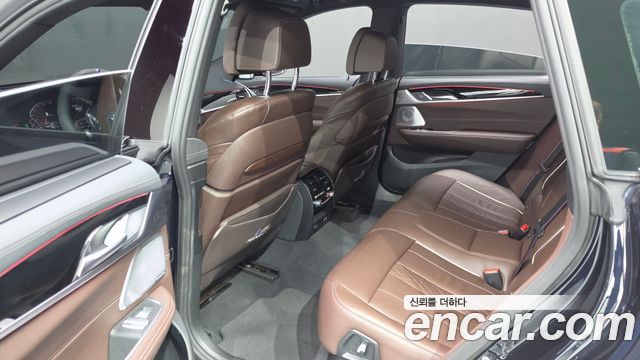 BMW Gran Turismo 2024 — photo 16