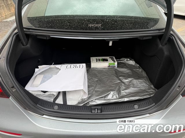 Mercedes-Benz E-Class 2021 — photo 16