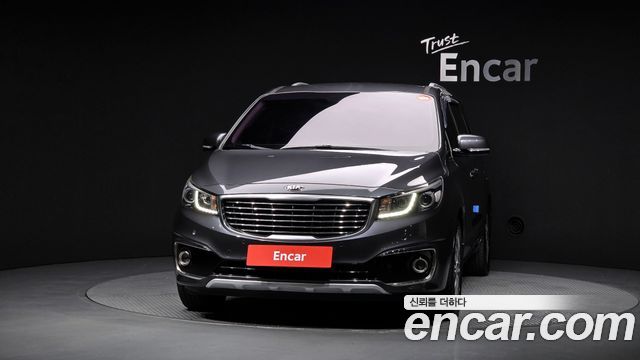 Kia Canival 2017 — photo 3