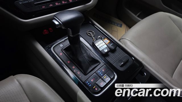 Kia Canival 2017 — photo 9