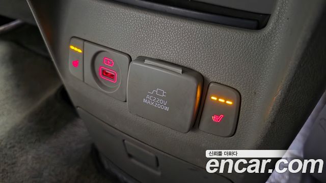 Kia Canival 2017 — photo 13