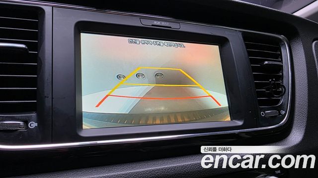 Kia Canival 2017 — photo 16