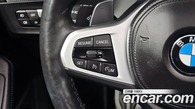 BMW 1-Series 2023 — photo 27