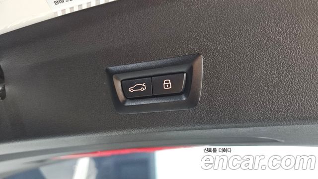 BMW 1-Series 2023 — photo 32