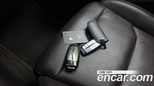 Genesis GV70 2021 — photo 18
