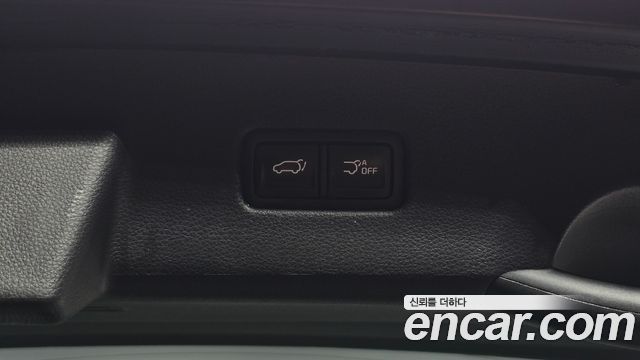 Kia Canival 2021 — photo 17