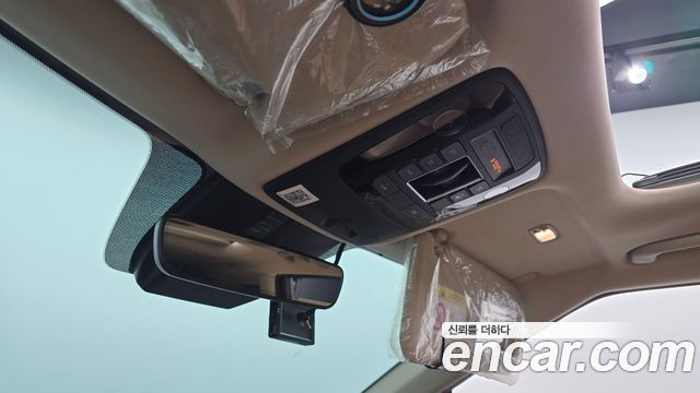 Kia Canival 2021 — photo 18