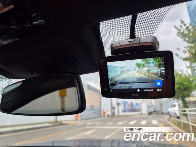 BMW 3-Series 2024 — photo 20