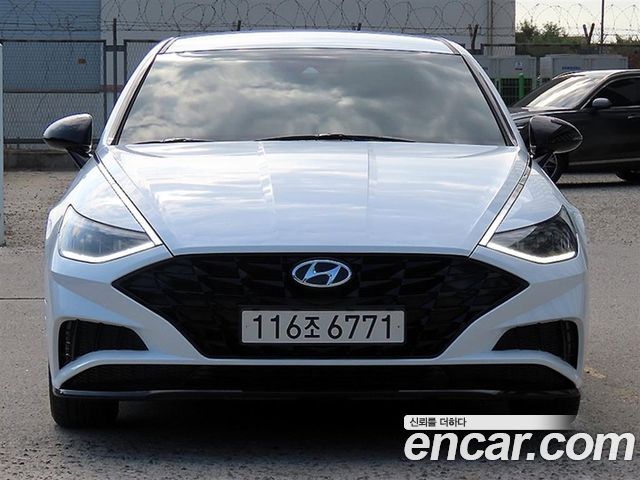 Hyundai Sonata 2023 — photo 1