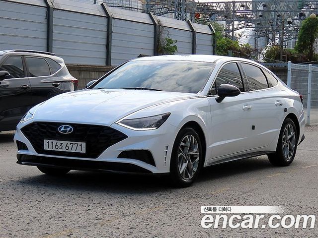 Hyundai Sonata 2023 — photo 2