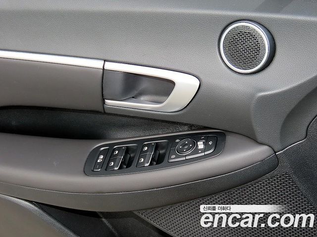 Hyundai Sonata 2023 — photo 11