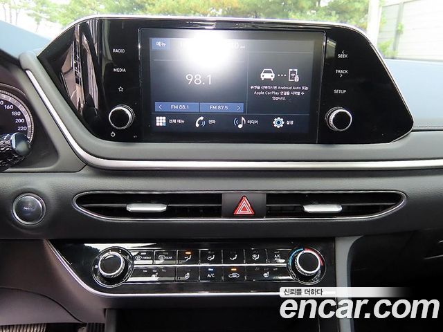 Hyundai Sonata 2023 — photo 14