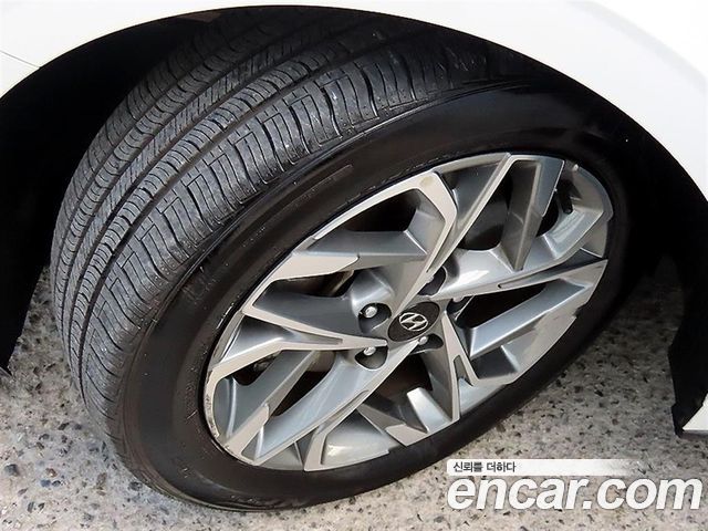 Hyundai Sonata 2023 — photo 20