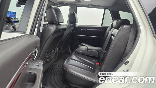Hyundai Santafe 2011 — photo 17