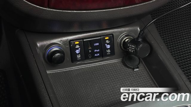 Hyundai Santafe 2011 — photo 23