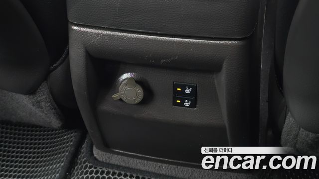 Hyundai Santafe 2011 — photo 29