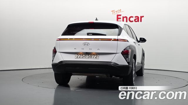 Hyundai Kona 2023 — photo 4