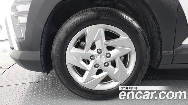 Hyundai Kona 2023 — photo 5