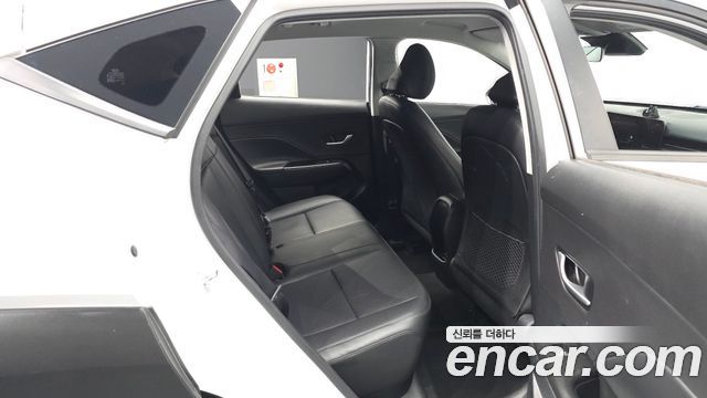 Hyundai Kona 2023 — photo 17