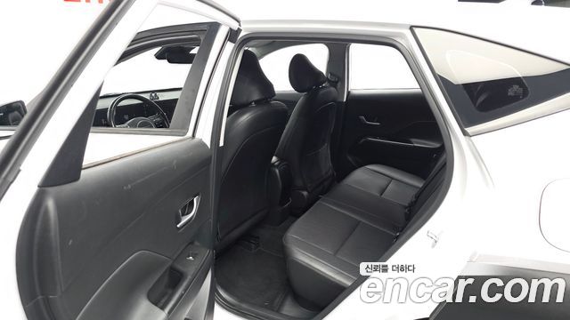 Hyundai Kona 2023 — photo 18