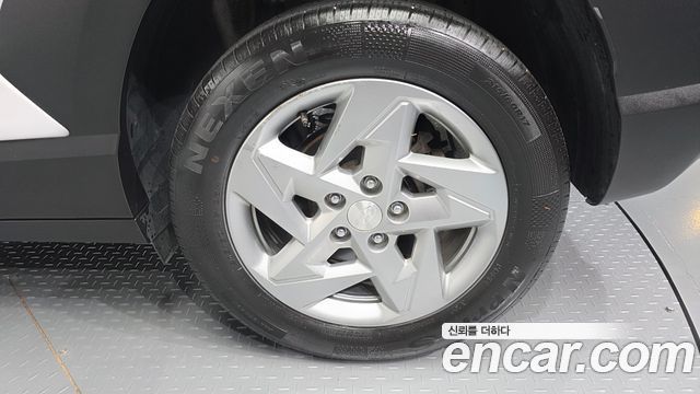 Hyundai Kona 2023 — photo 7