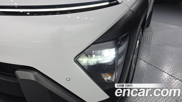 Hyundai Kona 2023 — photo 8