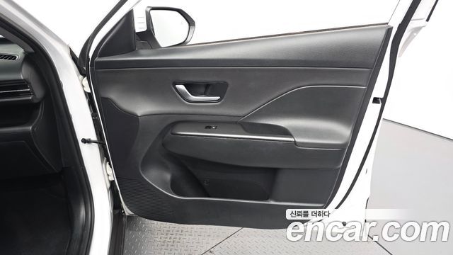 Hyundai Kona 2023 — photo 14